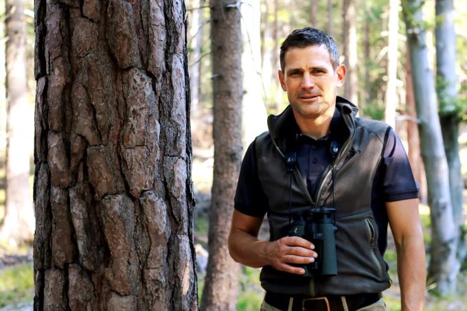 Adrian Arquint ist der Leiter des Amts für Jagd und Fischerei Graubünden. arwuint wildhüter