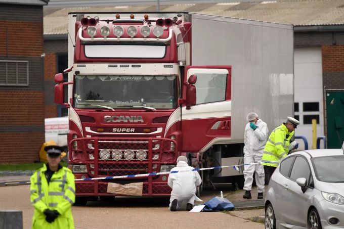 In diesem LKW fand die britische Polizei am 23. Oktober 39 Leichen. Nach Leichenfund im LKW vermutet Polizei alle Opfer aus Vietnam