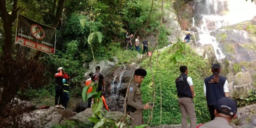 Bergungseinsatz am Wasserfall Na Mueang 2
