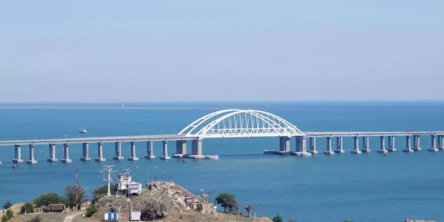 Die Krim-Brücke erstreckt sich zwischen Kertsch auf der Krim-Halbinsel und dem russischen Festland.