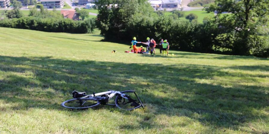 Zweiradlenker bei Selbstunfall erheblich verletzt