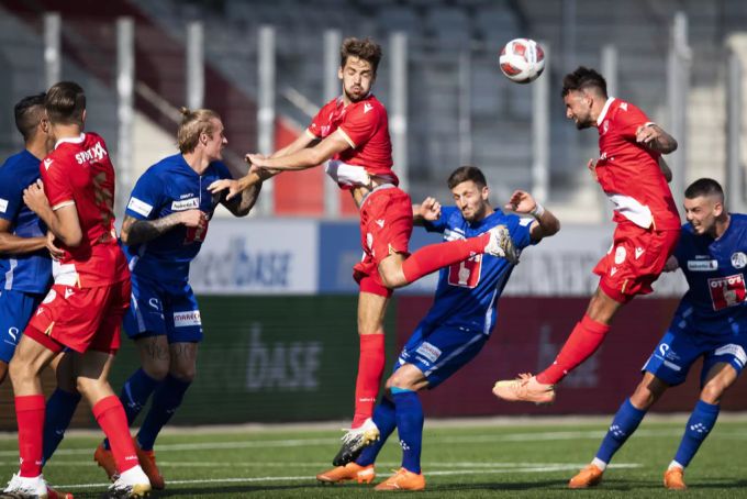 Thun hat gegen den FC Luzern in der ersten Halbzeit die Oberhand. FC Thun FC Luzern