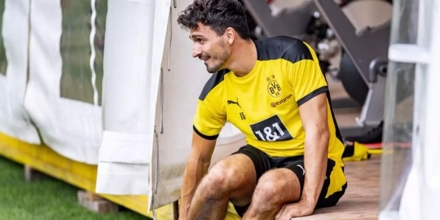 Mats Hummels will mit Borussia Dortmund Titel gewinnen. Foto: David Inderlied/dpa