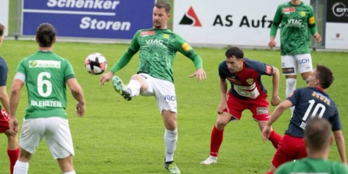 Brühls Nummer 5, André Neitzke, hier im Spiel vom Oktober gegen Kriens, hat das hintere Kreuzband gerissen und fällt bis zu sechs Monate aus. André Neitzke SC Brühl