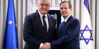 60 Jahre - Deutsch-israelisches Jubiläum im Schatten des Gaza-Krieges 60 Jahre - Deutsch-israelisches Jubiläum im Schatten des Gaza-Krieges