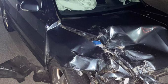 Der Sachschaden beträgt rund 25'000 Franken. Unfall