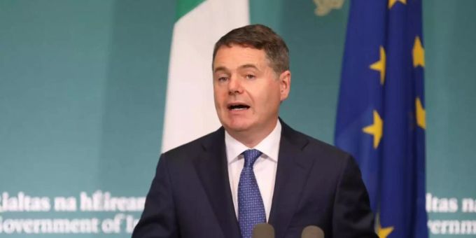 Der irische Finanzminister Paschal Donohoe bei einer Pressekonferenz. Foto: Julien Behal/Irische Regierung/PA Media/dpa Der irische Finanzminister Paschal Donohoe bei einer Pressekonferenz. Foto: Julien Behal/Irische Regierung/PA Media/dpa
