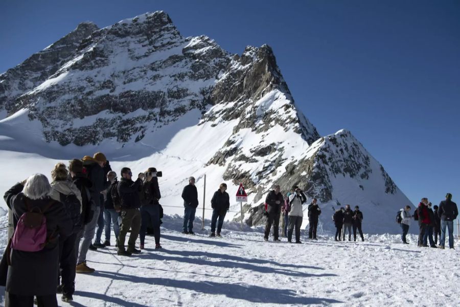 Im Winter gilt es vor allem die Berge mit ihrer enormen Schneepracht zu bestauenen.