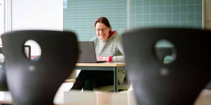 Die Rudolf-Steiner-Schule in der Stadt Zürich hat wegen eines Corona-Ausbruchs in Fernunterricht umgestellt. (Symbolbild) Coronavirus