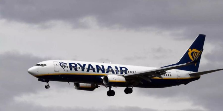 Ryanair peilt für das Jahr 100 Millionen Fluggäste an. Foto: Boris Roessler/dpa