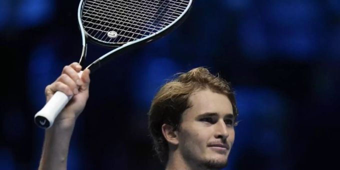 Trifft wieder einmal auf Novak Djokovic: Alexander Zverev. Foto: Luca Bruno/AP/dpa Trifft wieder einmal auf Novak Djokovic: Alexander Zverev. Foto: Luca Bruno/AP/dpa