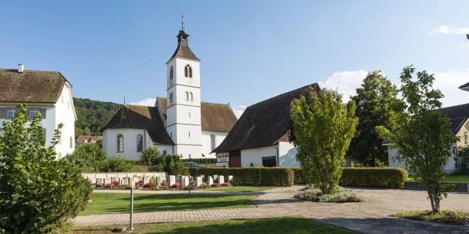Die Kirche der Gemeinde Rodersdorf im Kanton Solothurn. Die Kirche der Gemeinde Rodersdorf im Kanton Solothurn.