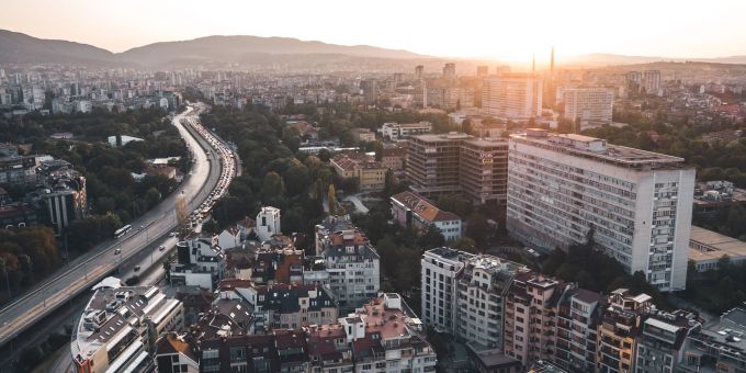 Landwirte protestieren gegen den Import von billigem, ukrainischem Getreide: Sie drohen davor, mit Traktoren in die Hauptstadt Sofia einzuziehen. Bulgarien Proteste Landwirte Ukraine