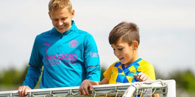 Schöne Geste - City-Star lädt Ukraine-Flüchtling (10) zum Training ein