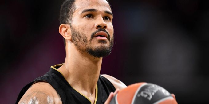 Nick Weiler-Babb war beim Sieg in Chemnitz mit 19 Punkten bester Werfer der Bayern. Nick Weiler-Babb war beim Sieg in Chemnitz mit 19 Punkten bester Werfer der Bayern.