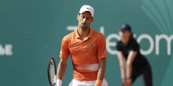 Novak Djokovic machte zuletzt keinen fitten Eindruck. Novak Djokovic