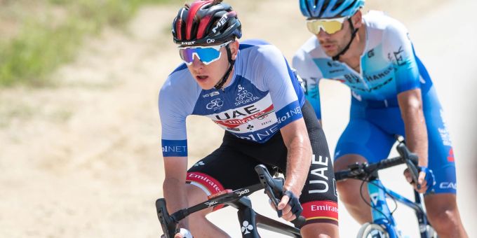 Tadej Pogacar (l) und Luka Mezgec bei der Slowenien-Rundfahrt in Aktion. Tadej Pogacar (l) und Luka Mezgec bei der Slowenien-Rundfahrt in Aktion.