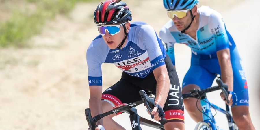 Tadej Pogacar (l) und Luka Mezgec bei der Slowenien-Rundfahrt in Aktion.