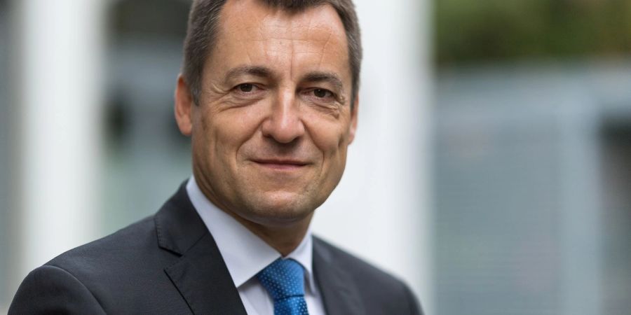 Der Parlamentarische Geschäftsführer der FDP will eine Erdgasförderung durch Fracking in Deutschland prüfen lassen.