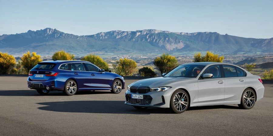 Aufgefrischt: Zum Sommer gibt BMW dem 3er Touring und Limousine (rechts) ein Facelift.