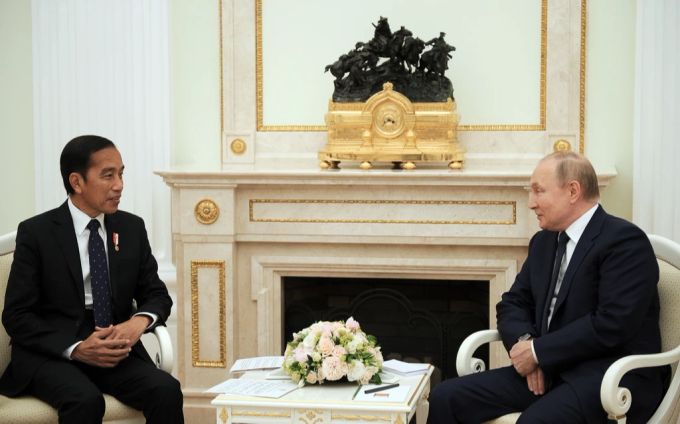 Joko Widodo und Wladimir Putin. putin