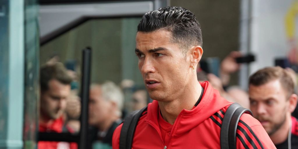 Cristiano Ronaldo is absent from Man United training