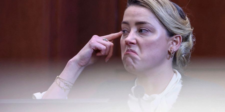 Beschreibt brutalste Szenen unter Tränen: Schauspielerin Amber Heard sagt gegen ihren Ex-Mann aus.