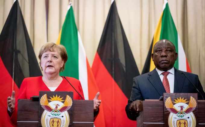 Bundeskanzlerin Angela Merkel (CDU) und Cyril Ramaphosa, Präsident von Südafrika, geben eine Pressekonferenz. Besuch der Kanzlerin Angela Merkel in Südafrika