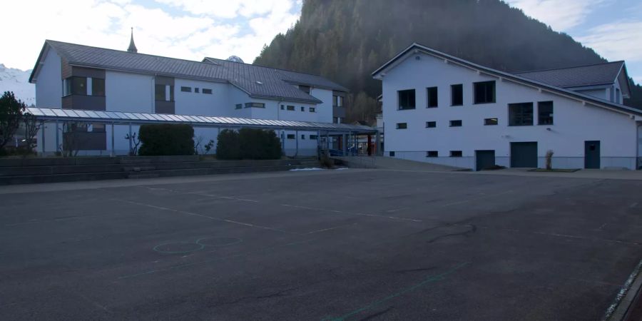 Die Mittelpunktschule (MPS) in Unteriberg.