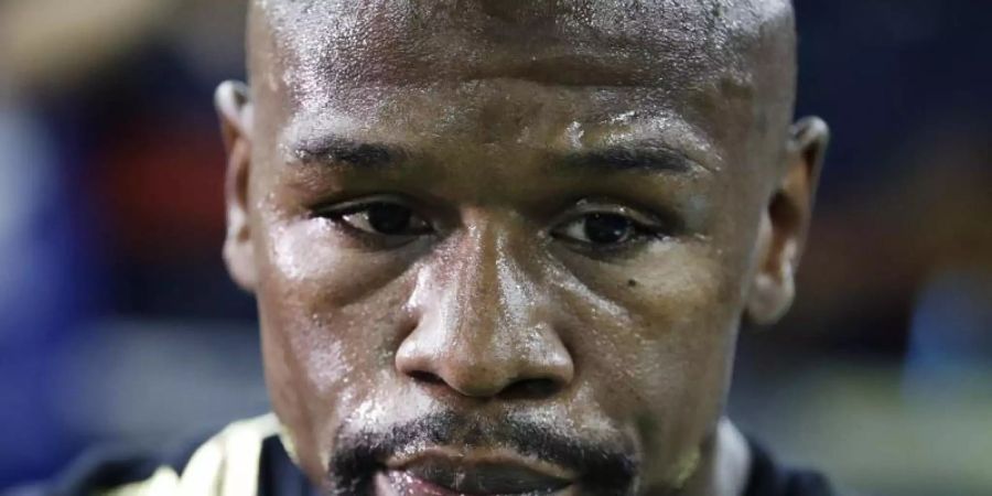 Kann sich ein Comeback in den Kampfsport vorstellen: Floyd Mayweather. Foto: John Locher/AP/dpa