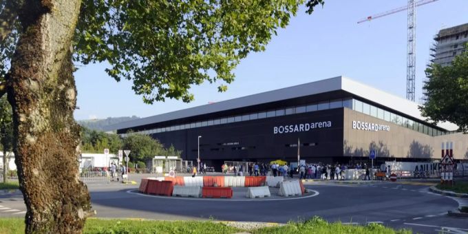Stadt - Bossard Arena bleibt Bossard Arena