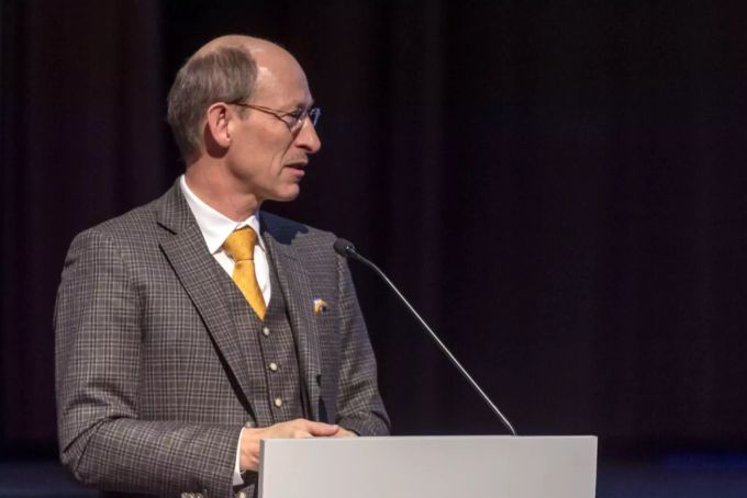 AMG-Gründer Erhard Lee an der ausserordentlichen Generalversammlung der MCH Group AG in Basel. MCH Group