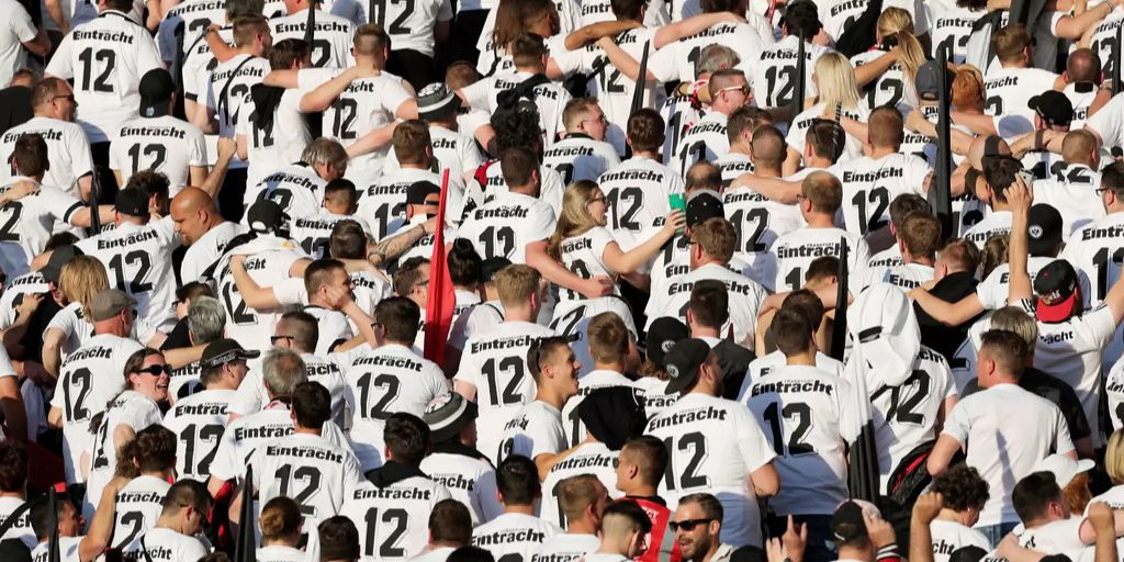 Eintracht Frankfurt: Verein bittet Fans um Geld von Eintrittskarten