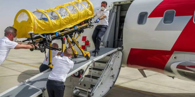 Ein Repatriierungs-Flugzeug der Rega. rega
