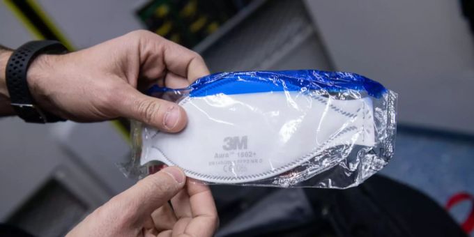 In Gabun wird Schutzausrüstung wie beispielsweise Masken verteilt. (Symbolbild) Gabun