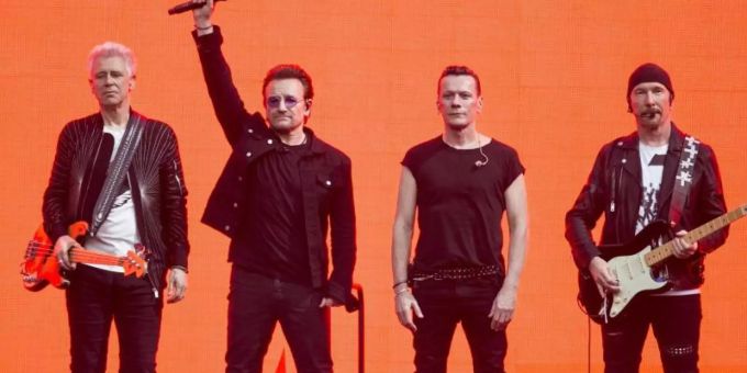 Die Rockband U2 setzt sich seit Jahren für eine Reihe von sozialen und politischen Projekten ein. Foto: Joel Ryan/Invision/AP/dpa Die Rockband U2 setzt sich seit Jahren für eine Reihe von sozialen und politischen Projekten ein. Foto: Joel Ryan/Invision/AP/dpa