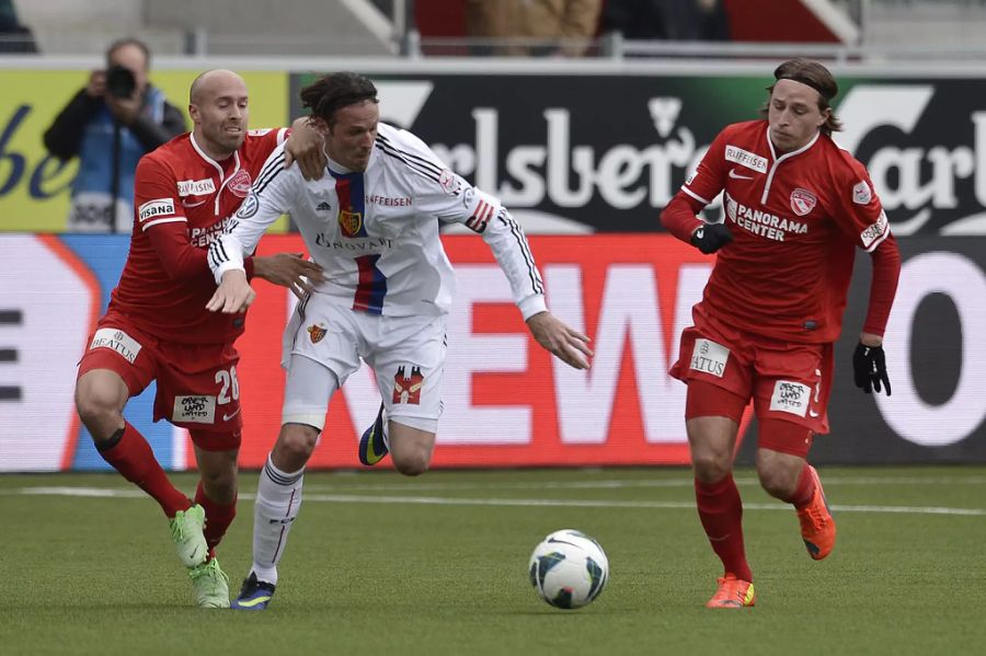 Luca Zuffi (rechts) im Einsatz für den FC Thun.