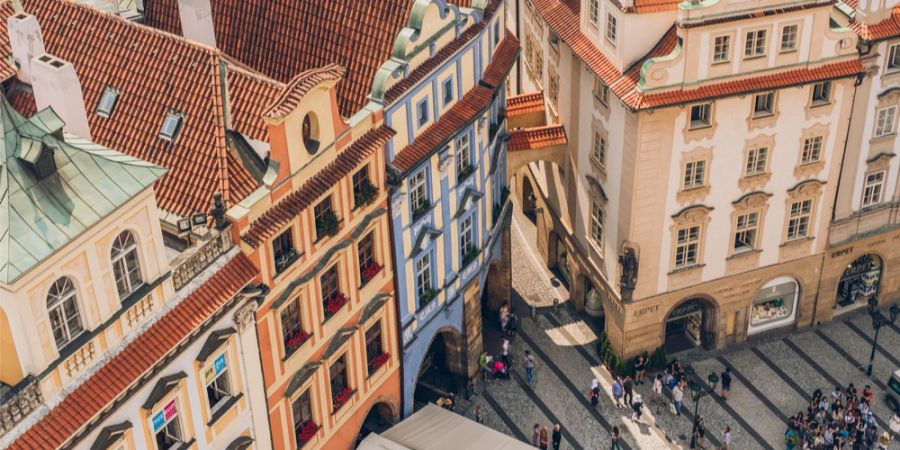 Prager Innenstadt Vogelperspektive Fassaden Menschen