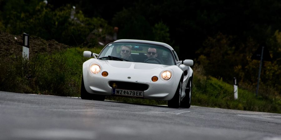 Der Lotus Elise verspricht sportlichen Fahrspass und bei guter Pflege eine ordentliche Wertsteigerung.