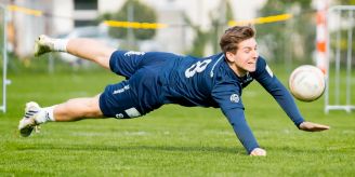 Faustball - Faustball: Solider Saisonauftakt des STV Oberentfelden
