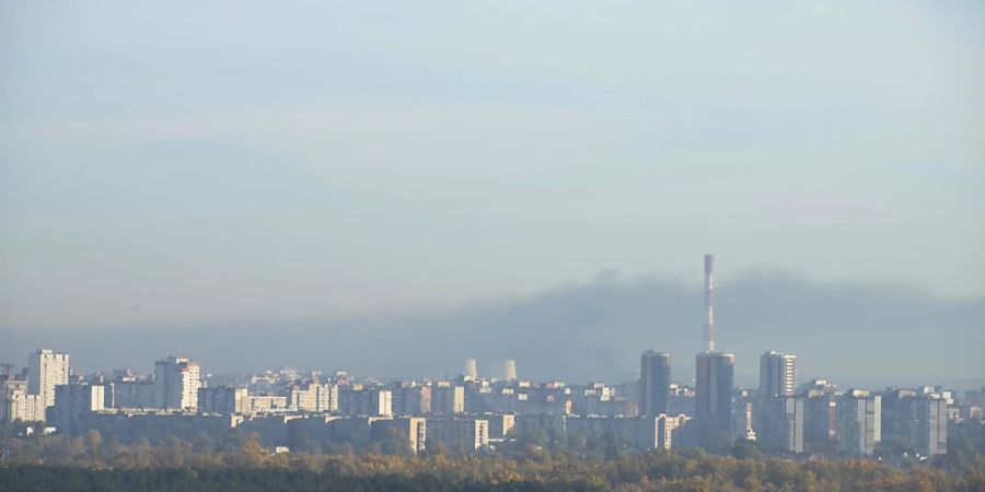 ARCHIV - Russland hat mit neuen Raketen- und Drohnenangriffen auf die Ukraine im ganzen Land Luftalarm ausgelöst (Archiv). Foto: Efrem Lukatsky/AP/dpa