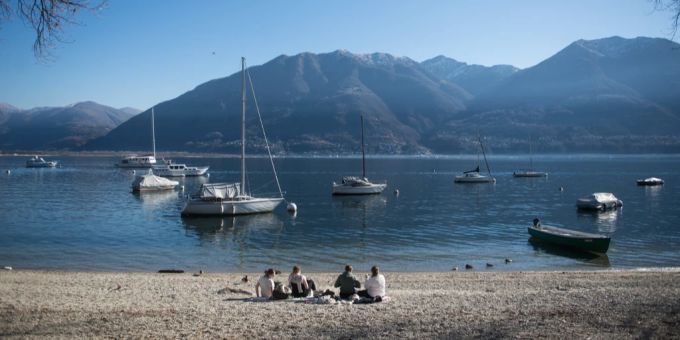 Boote kollidiert - Frau (†76) nach Unglück auf Lago Maggiore gestorben