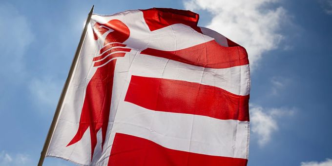 Der Kanton Jura feiert dieses Jahr den 50. Jahrestag der Volksabstimmung über einen eigenen Kanton. (Symbolbild mit Kantonsflagge) Jura