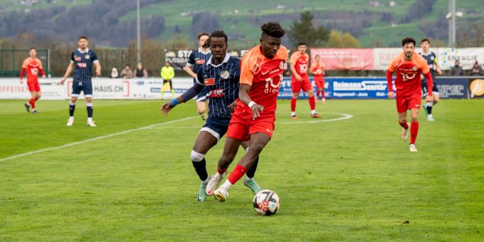 Der FC Rapperswil-Jona musste gegen die U21 des FC Luzern eine empfindliche Niederlage in Überzahl einstecken. fc rapperswil-jona