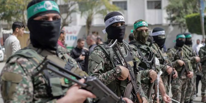 Mitglieder der Hamas während einer Kundgebung im nördlichen Gazastreifen. hamas informationskompetenz