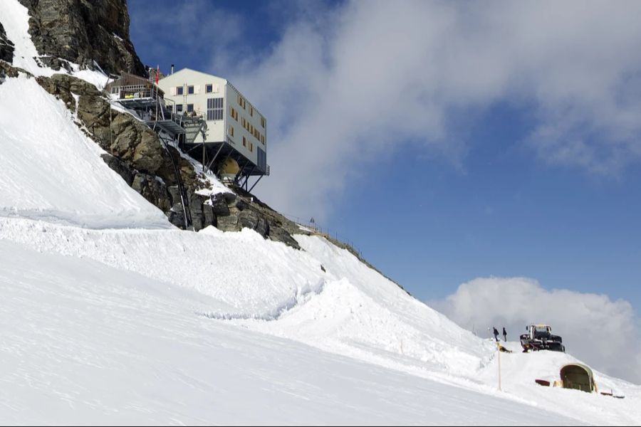 Moenchsjochhütte