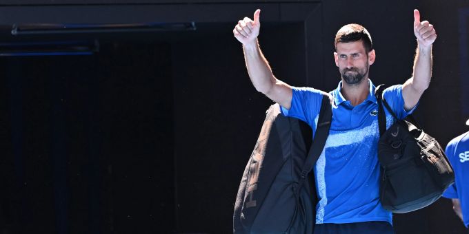 Novak Djokovic muss an den Australian Open verletzt aufgeben. Novak Djokovic Australian Open