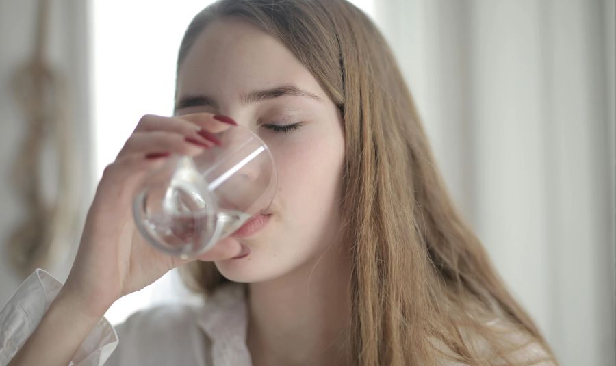 Andere Apps sollen dabei helfen, mehr Wasser zu trinken. (Symbolbild)