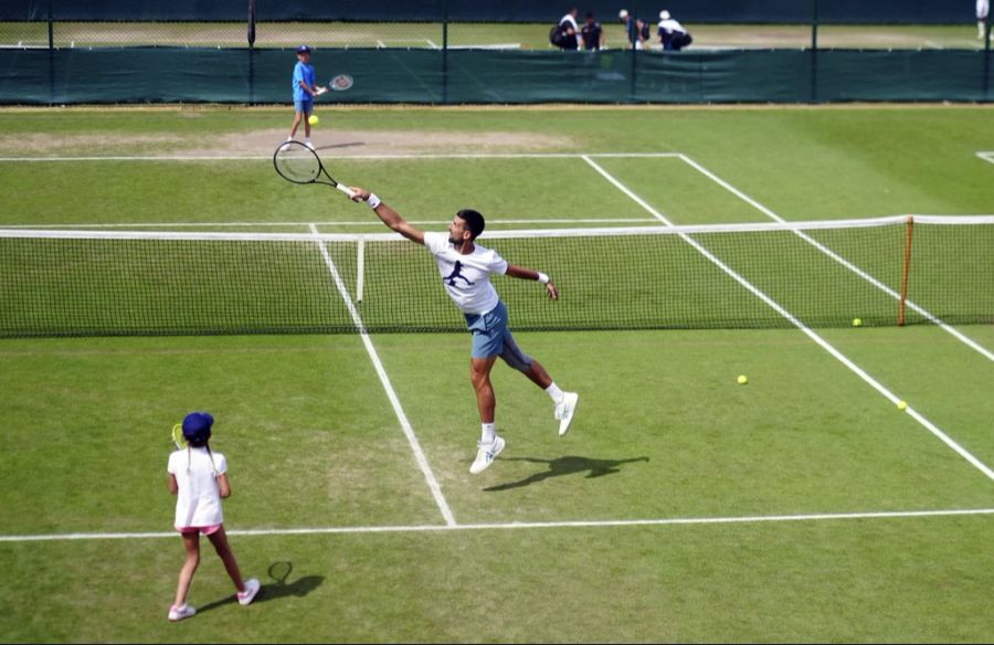 Gegen seinen neunjährigen Sohn muss sich Nole auch mal richtig strecken.