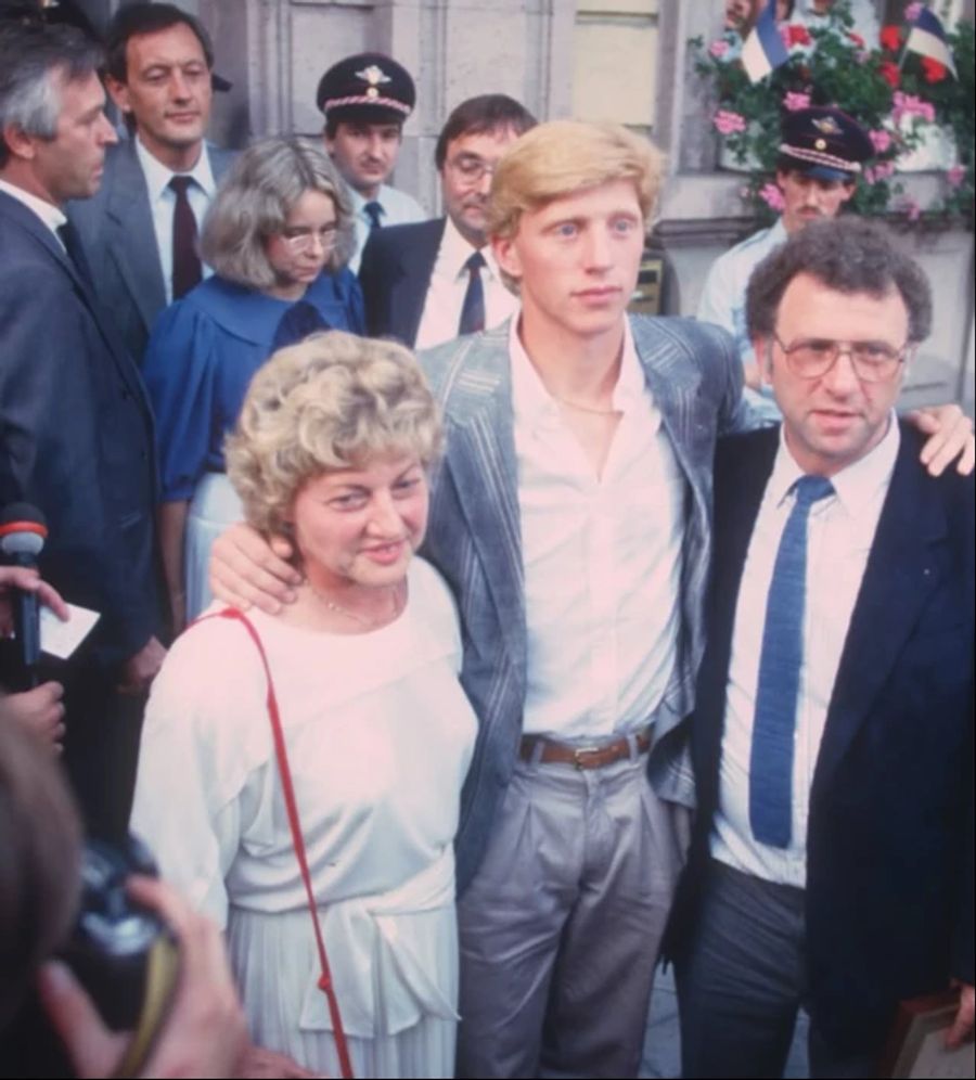 Ein Foto aus alten Tagen: Boris Becker und seine Eltern.